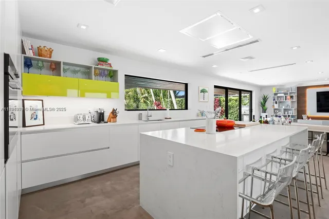 $11,500 | 2020 Northeast 121st Road, Unit 2020, North Miami, FL 33181