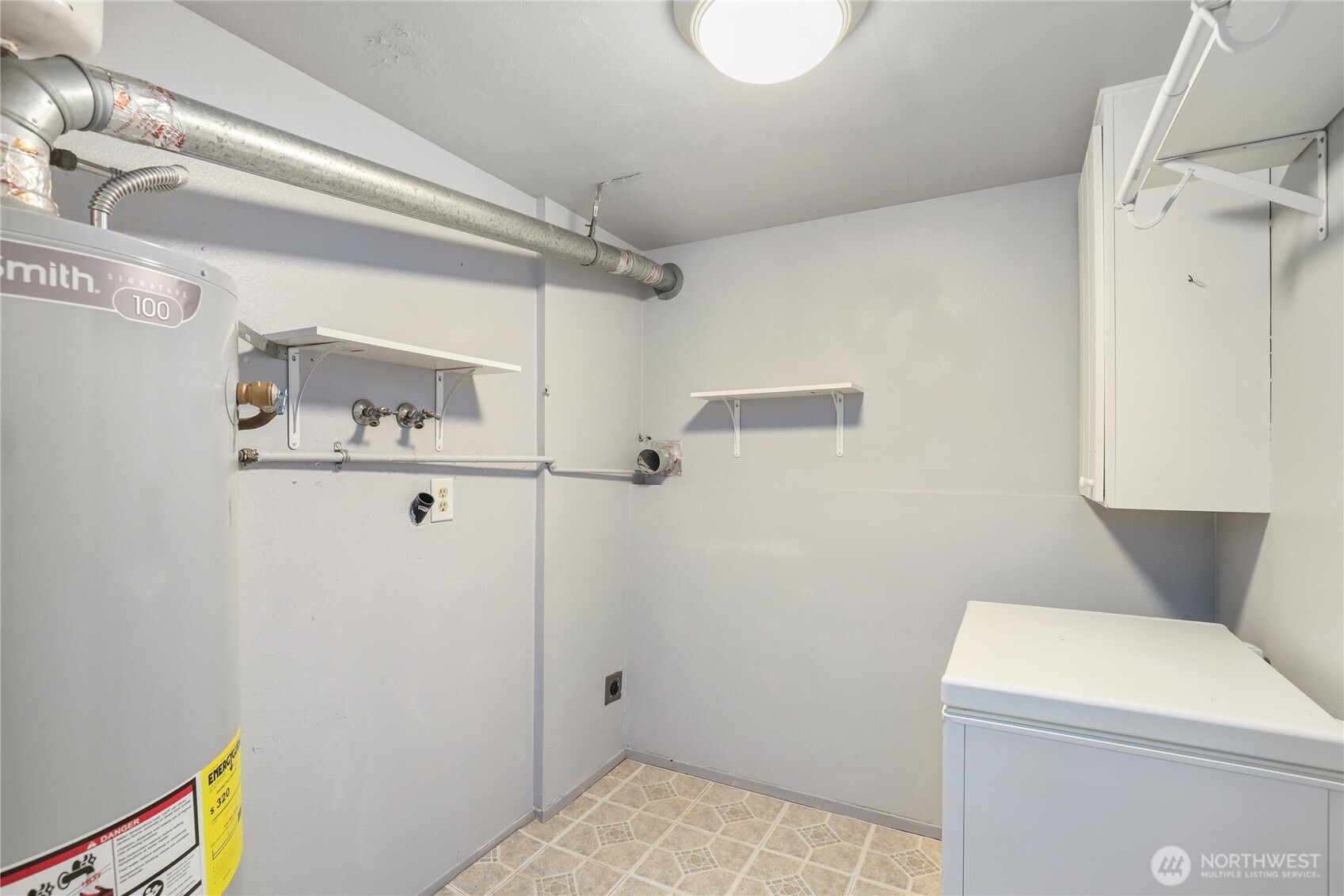 1501 Vue Court Bremerton, WA 98310 - Photo 15 of 28