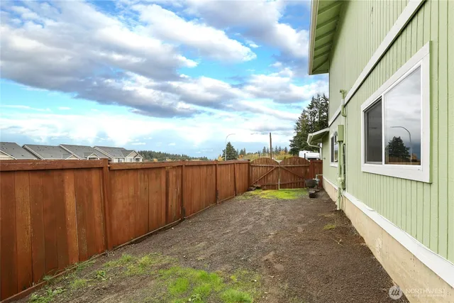 $470,000 | 1501 Vue Court, Bremerton, WA 98310