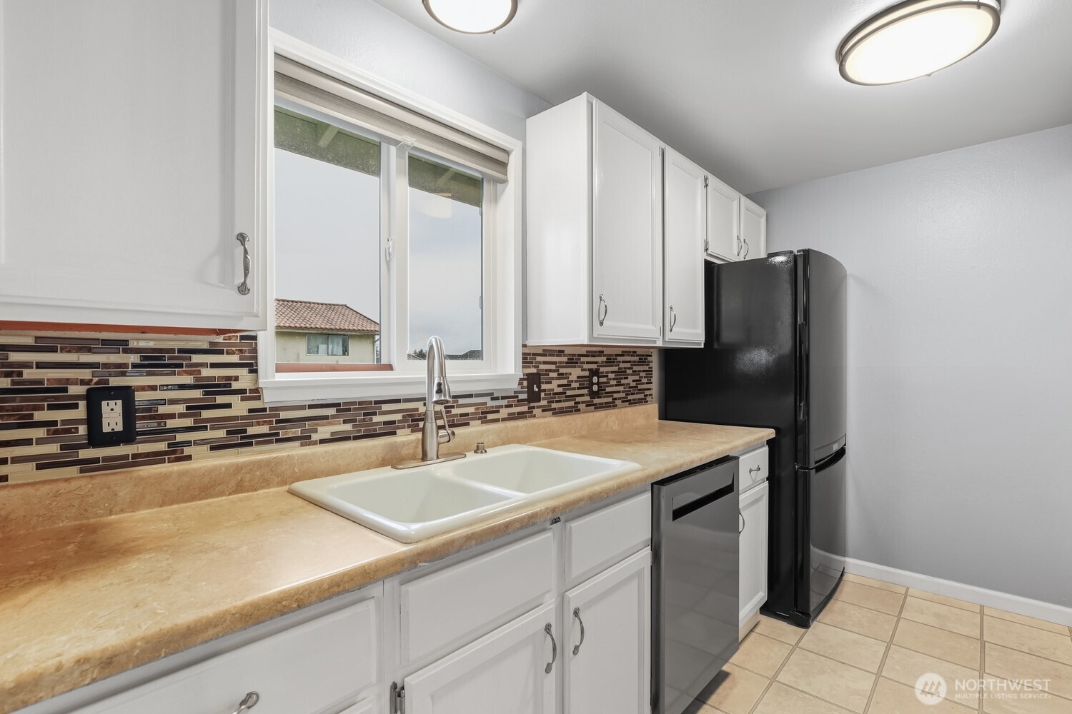 1501 Vue Court Bremerton, WA 98310 - Photo 10 of 28