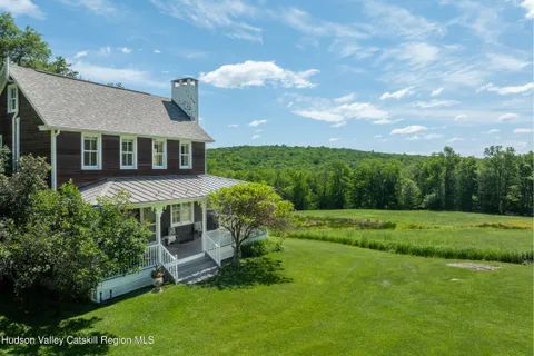 $1,250,000 | 90-92 Steam Hollow Road, Greenfield Park, NY 12435