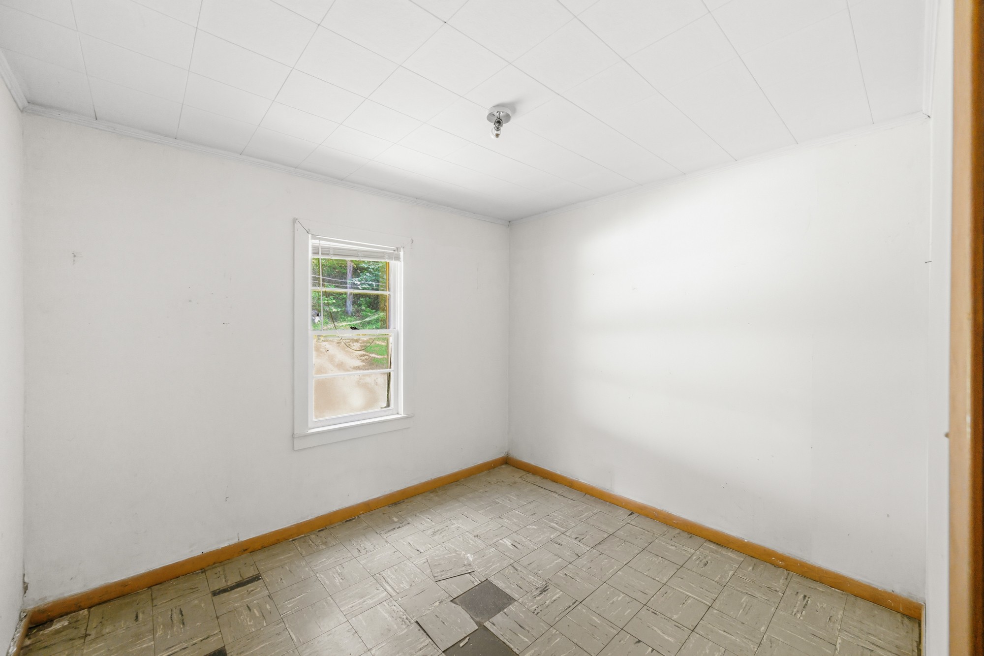 9558 Mt Carmel Road Decaturville, TN 38329 - Photo 28 of 35 Gallery Image 28