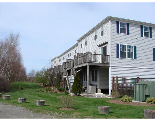 219 Beach Road, Unit 1 Salisbury, MA 01952 - Photo 12 of 12 Gallery Image 12