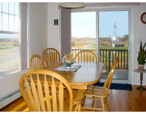 219 Beach Road, Unit 1 Salisbury, MA 01952 - Photo 2 of 12 Gallery Image 2