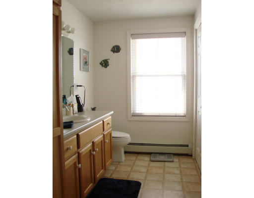 219 Beach Road, Unit 1 Salisbury, MA 01952 - Photo 10 of 12 Gallery Image 10