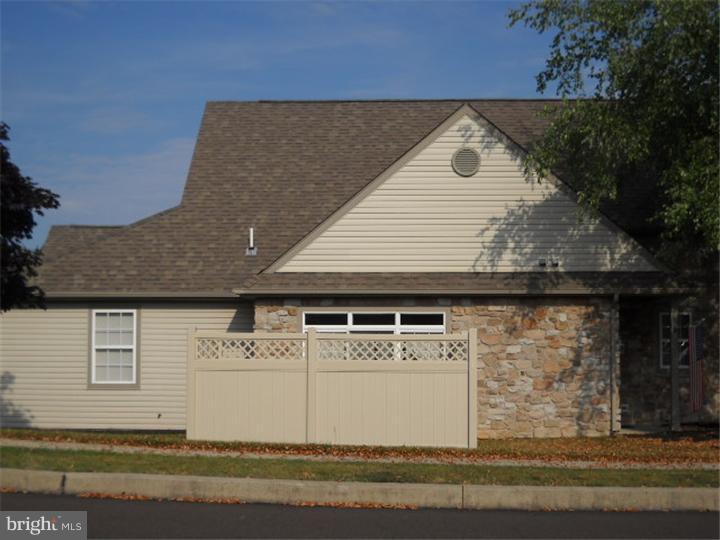 1601 Yorktown Road Jamison, PA 18929 - Photo 12 of 15 Exterior Side