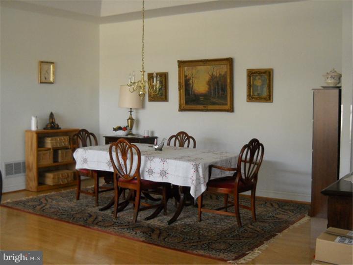 1601 Yorktown Road Jamison, PA 18929 - Photo 3 of 15 Dining Room