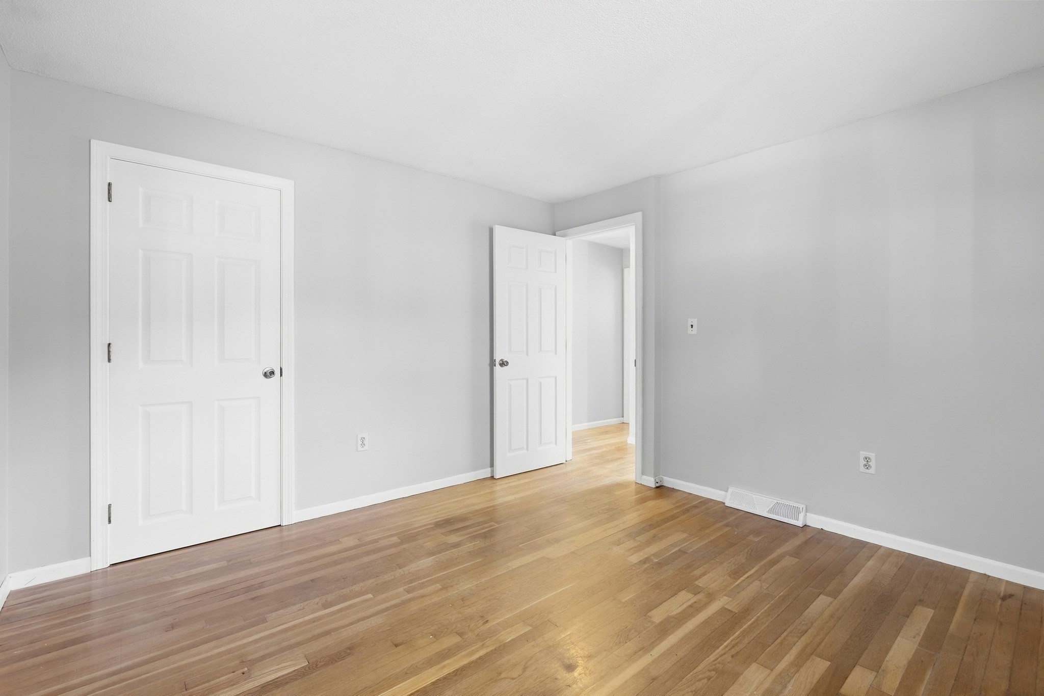 444 Butman Road Lowell, MA 01852 - Photo 12 of 29 Gallery Image 12