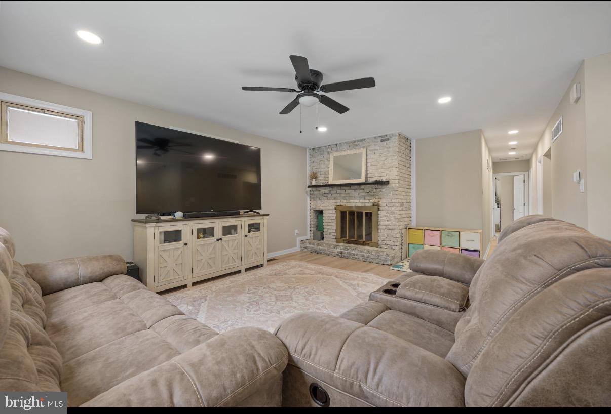 1 Hamilton Drive Clementon, NJ 08021 - Photo 13 of 30