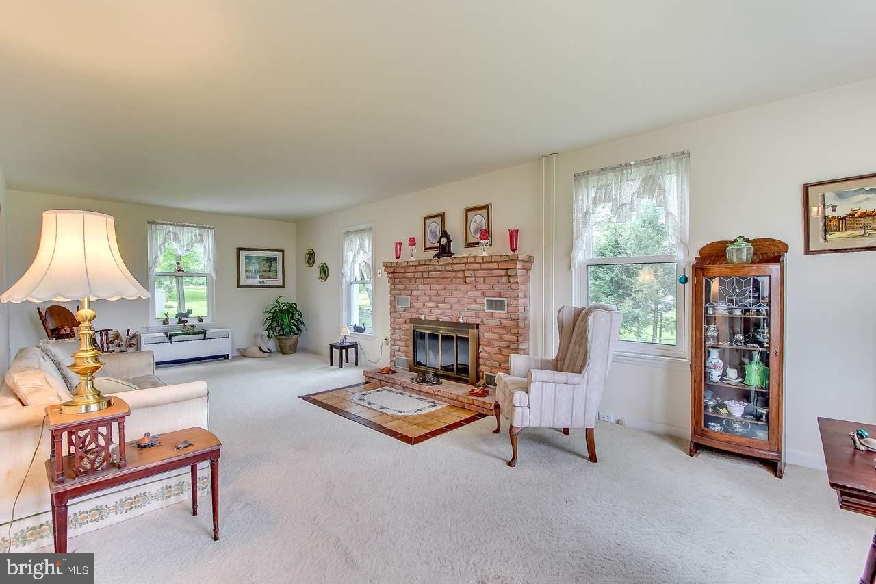 965 Millcreek Road York, PA 17404 - Photo 2 of 28 Gallery Image 2