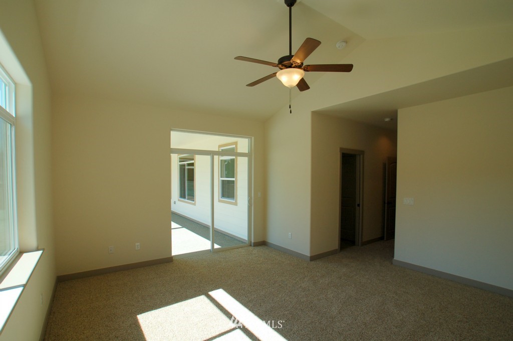 9210 Fox Ridge Lane Southeast Olympia, WA 98513 - Photo 16 of 25 Gallery Image 16