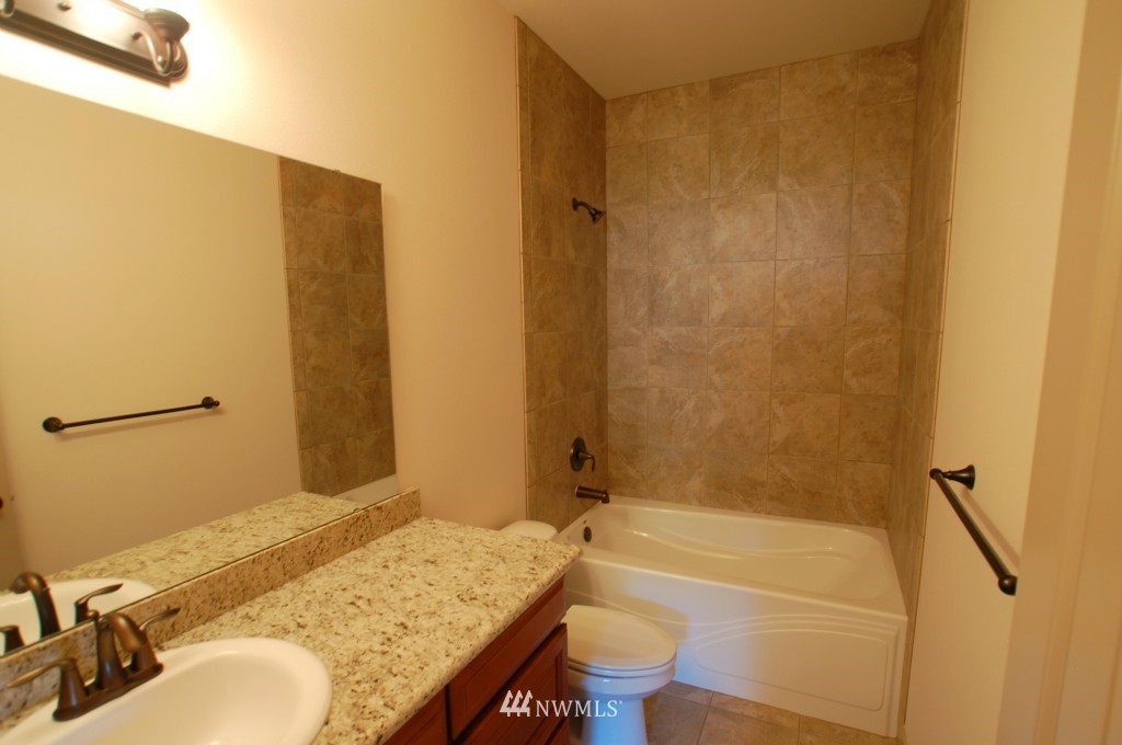 9210 Fox Ridge Lane Southeast Olympia, WA 98513 - Photo 21 of 25 Gallery Image 21