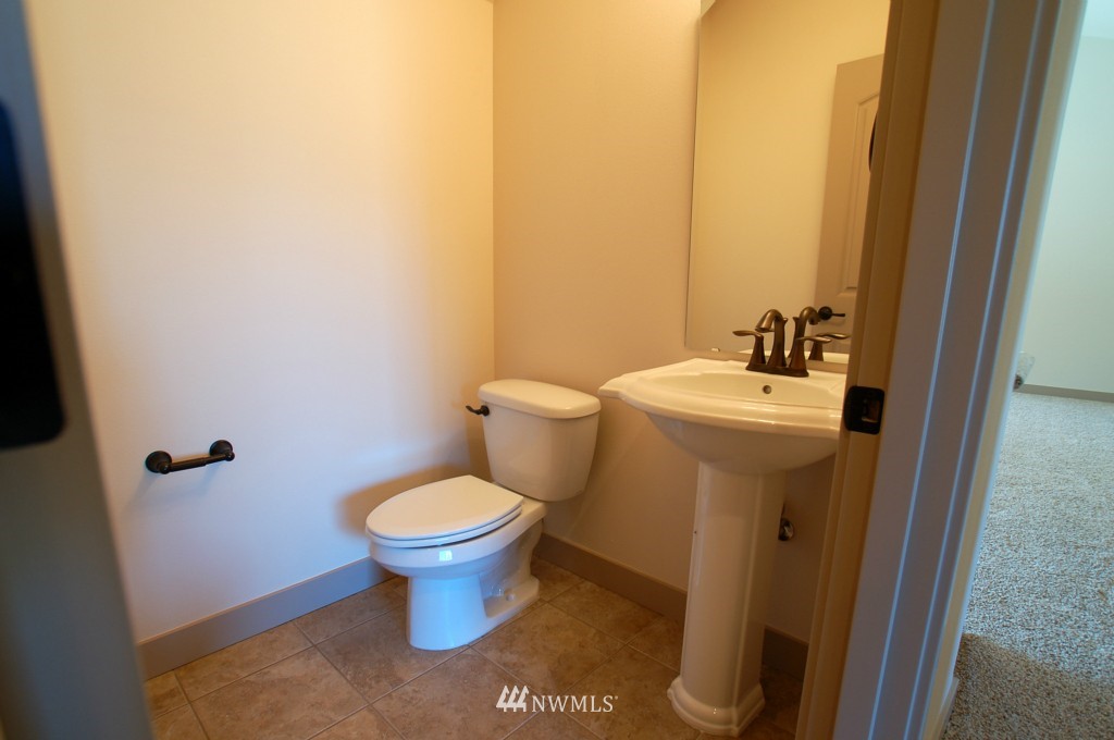 9210 Fox Ridge Lane Southeast Olympia, WA 98513 - Photo 22 of 25 Gallery Image 22