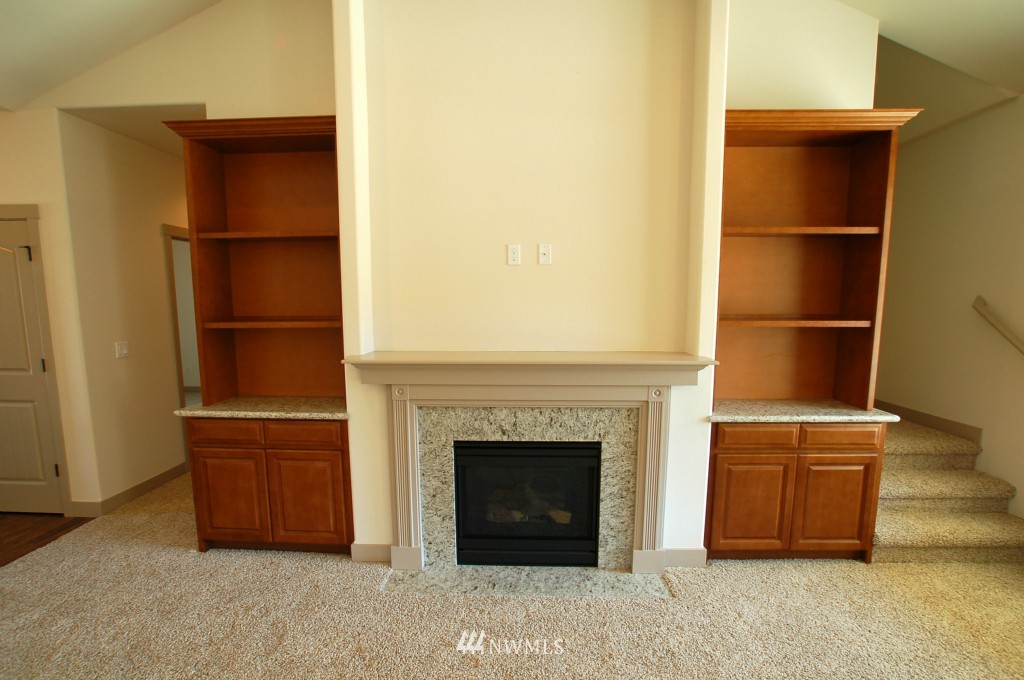 9210 Fox Ridge Lane Southeast Olympia, WA 98513 - Photo 4 of 25 Gallery Image 4