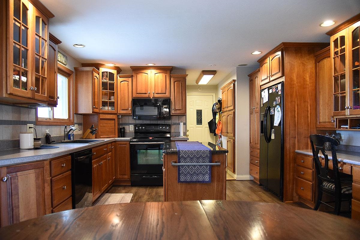 645 West Gump Road Fort Wayne, IN 46845 - Photo 16 of 35 Gallery Image 16