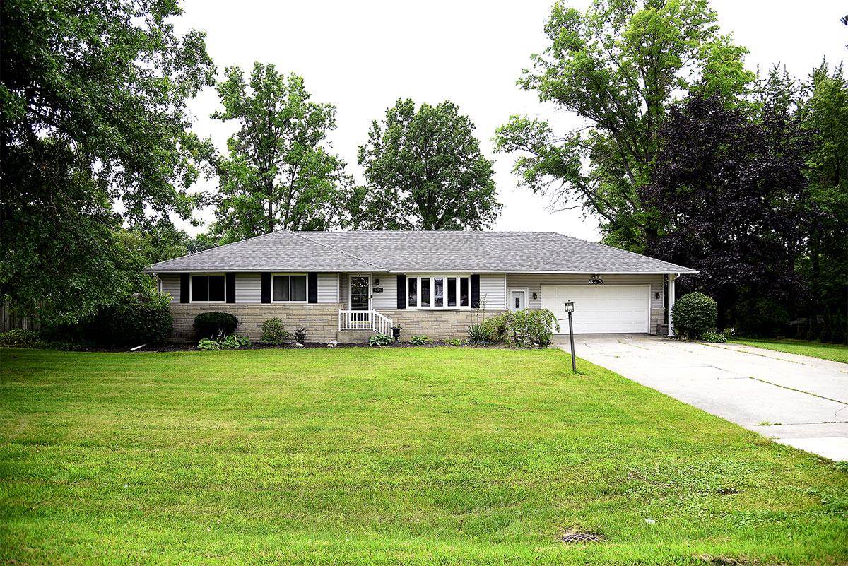 645 West Gump Road Fort Wayne, IN 46845 - Photo 3 of 35 Gallery Image 3