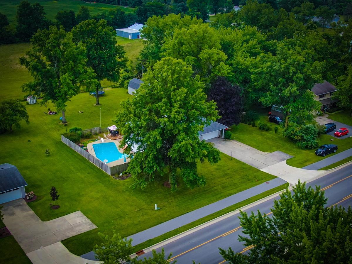 645 West Gump Road Fort Wayne, IN 46845 - Photo 6 of 35 Gallery Image 6