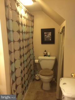 2736 Plainfield Road Baltimore, MD 21222 - Photo 20 of 25 Bath