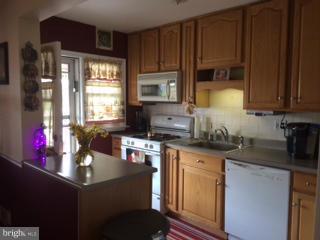 2736 Plainfield Road Baltimore, MD 21222 - Photo 9 of 25 Kitchen
