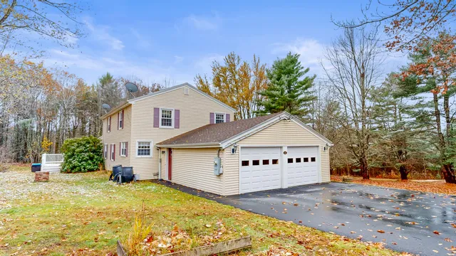 $399,000 | 63 Centre Road, Wales, ME 04280