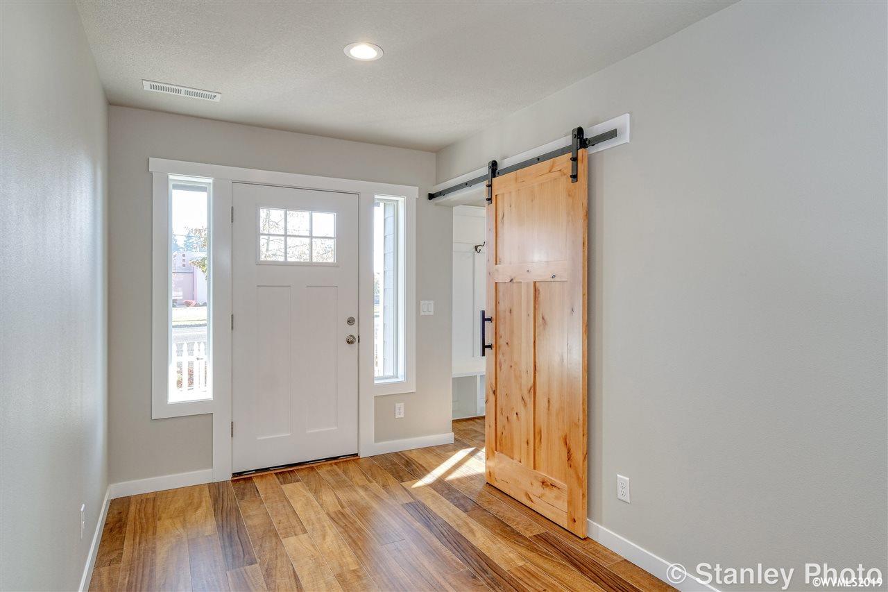 4329 Liberty Road South Salem, OR 97302 - Photo 4 of 22