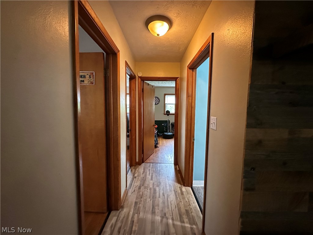 61900 Fairview Road Barnesville, OH 43713 - Photo 16 of 32 Hallway