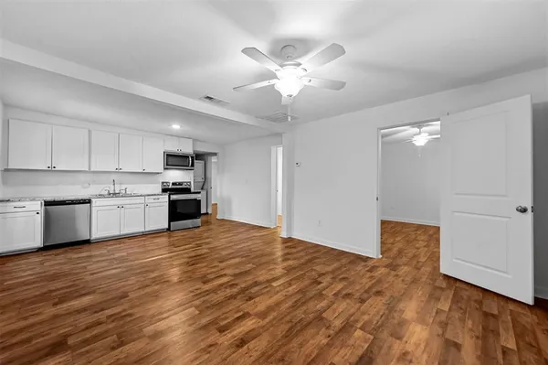 $1,450 | 105 Short Street, Farmersville, TX 75442