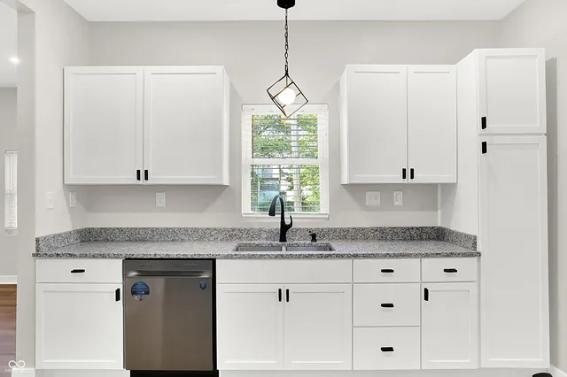 $188,900 | 853 North 12th Street, Elwood, IN 46036