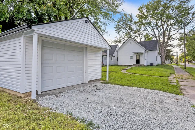 $188,900 | 853 North 12th Street, Elwood, IN 46036