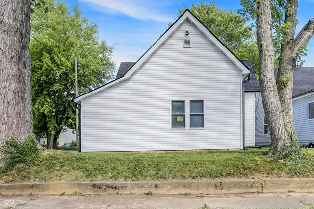 $188,900 | 853 North 12th Street, Elwood, IN 46036