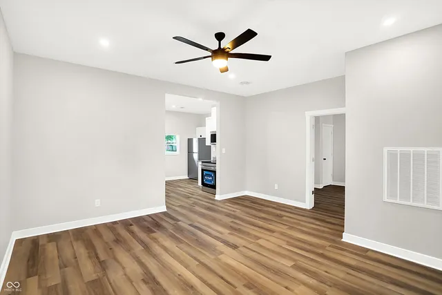 $188,900 | 853 North 12th Street, Elwood, IN 46036