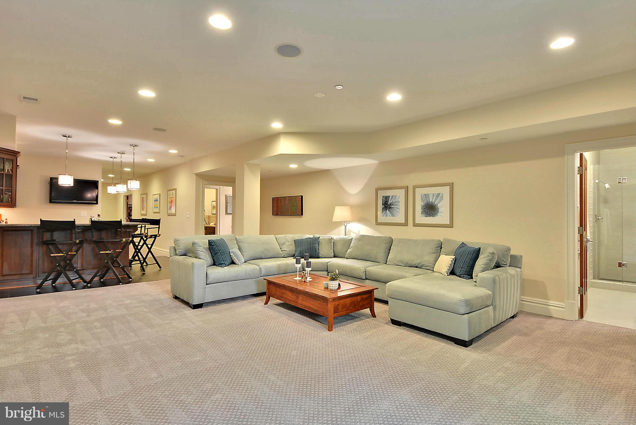 5313 Wehawken Road Bethesda, MD 20816 - Photo 23 of 30 Interior (General)