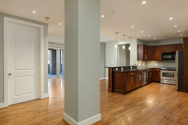 $2,900 | 4 Cherokee Blvd., Unit 222, Chattanooga, TN 37405