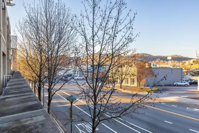 $2,900 | 4 Cherokee Blvd., Unit 222, Chattanooga, TN 37405
