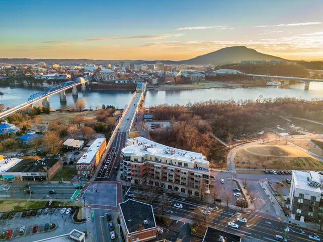 $2,900 | 4 Cherokee Blvd., Unit 222, Chattanooga, TN 37405