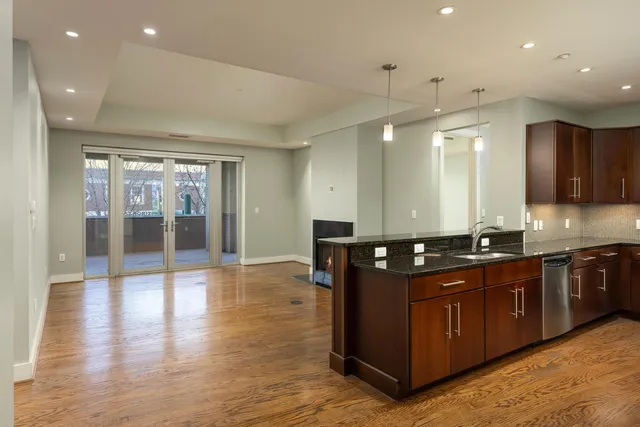 $2,900 | 4 Cherokee Blvd., Unit 222, Chattanooga, TN 37405