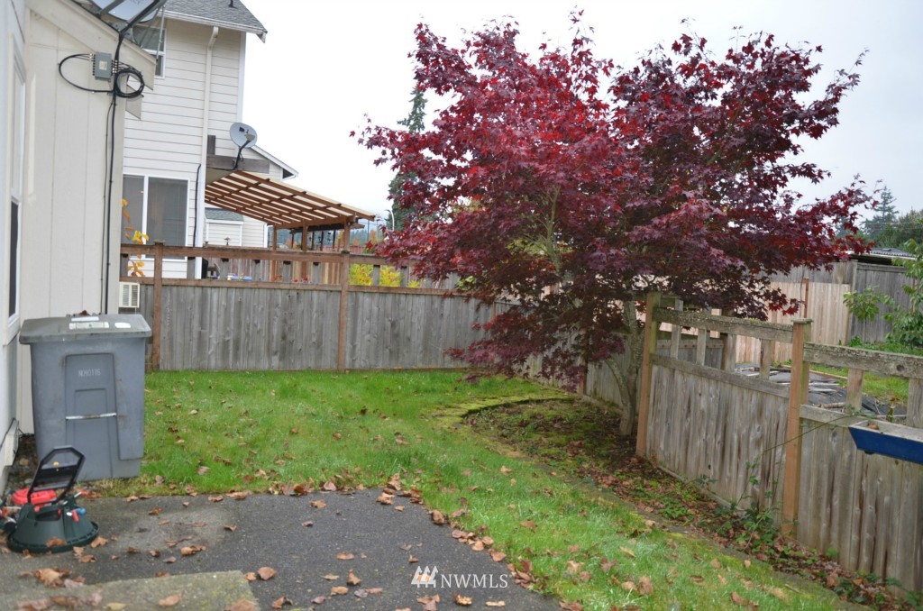 960 Graham Avenue Northeast Renton, WA 98059 - Photo 14 of 14