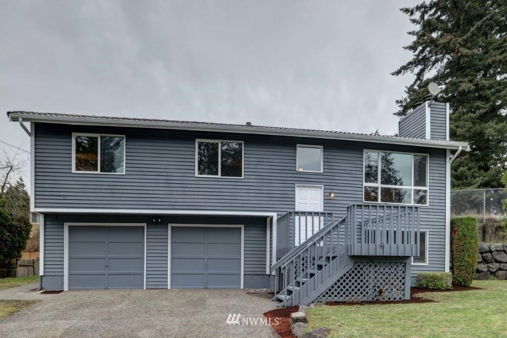 3614 Northeast 7th Place Renton, WA 98056 - Photo 1 of 20
