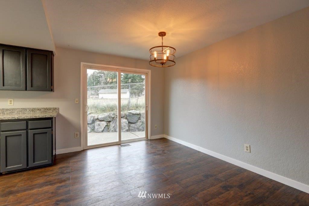 3614 Northeast 7th Place Renton, WA 98056 - Photo 18 of 20