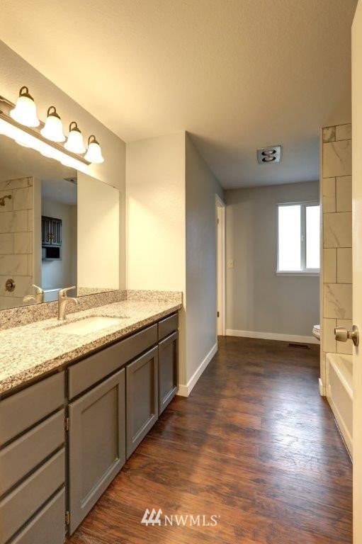 3614 Northeast 7th Place Renton, WA 98056 - Photo 7 of 20