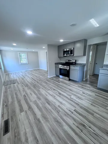 $299,900 | 5101 East 1000 Road North, Kankakee, IL 60901