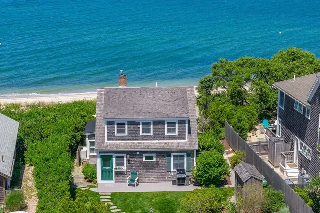 $2,395,000 | 240 Robbins Hill Road, Brewster, MA 02631