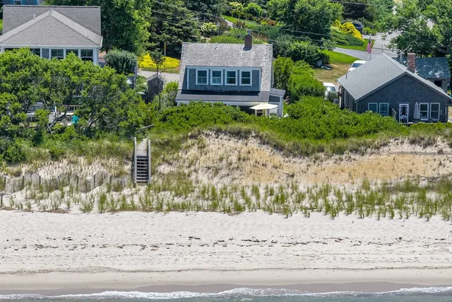 $2,395,000 | 240 Robbins Hill Road, Brewster, MA 02631