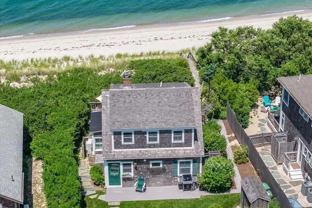$2,395,000 | 240 Robbins Hill Road, Brewster, MA 02631