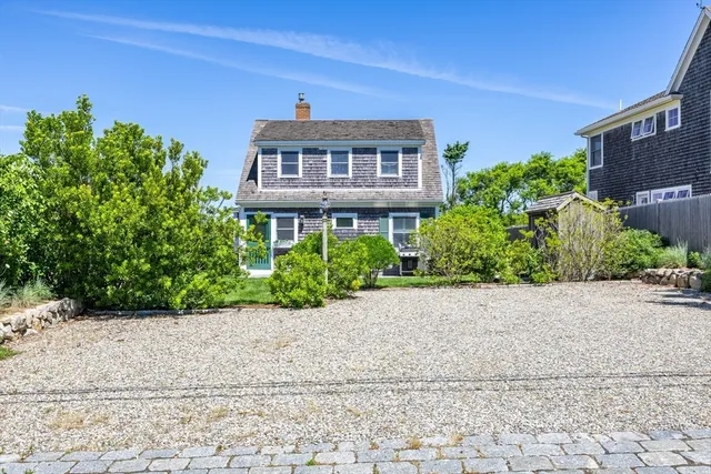 $2,395,000 | 240 Robbins Hill Road, Brewster, MA 02631