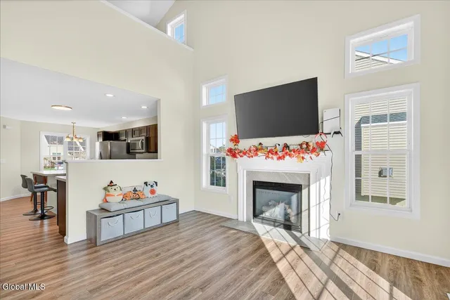 $469,000 | 16 Chip Shot Way, Halfmoon, NY 12118