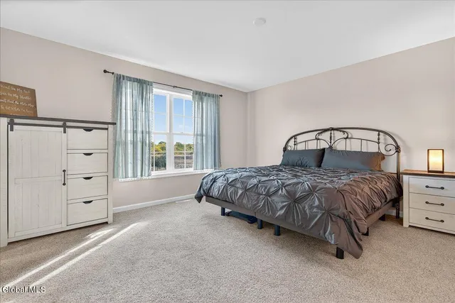 $469,000 | 16 Chip Shot Way, Halfmoon, NY 12118