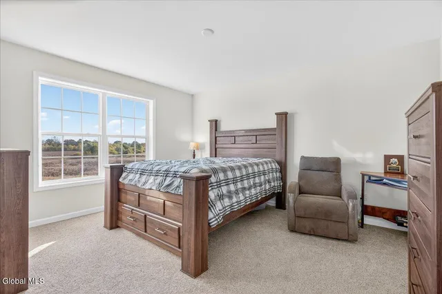 $469,000 | 16 Chip Shot Way, Halfmoon, NY 12118