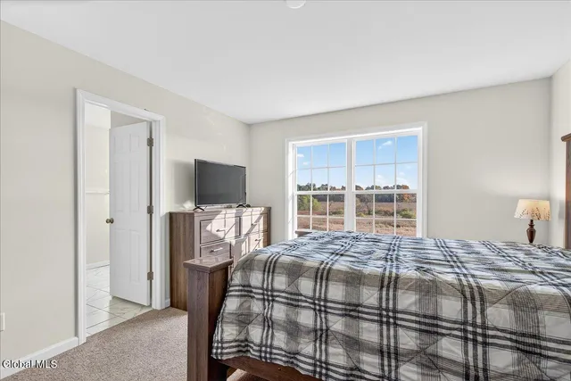 $469,000 | 16 Chip Shot Way, Halfmoon, NY 12118