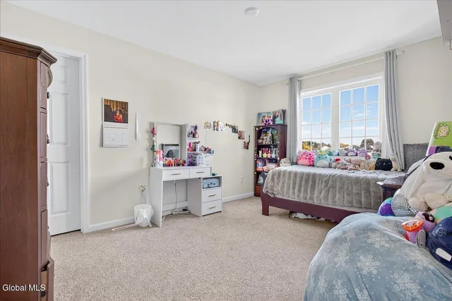 $469,000 | 16 Chip Shot Way, Halfmoon, NY 12118